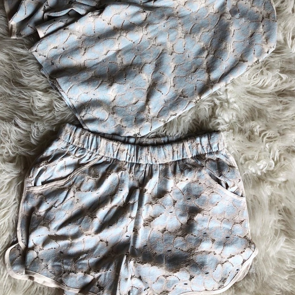 Matching lace set